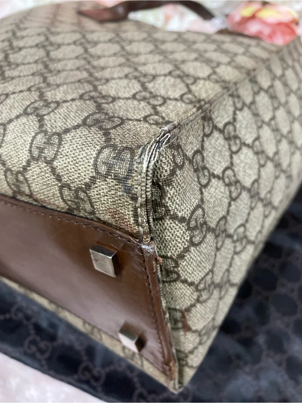 Gucci GG Supreme Canvas Tote Bag